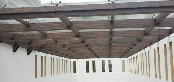 車庫(kù)鋼結(jié)構(gòu)木紋漆